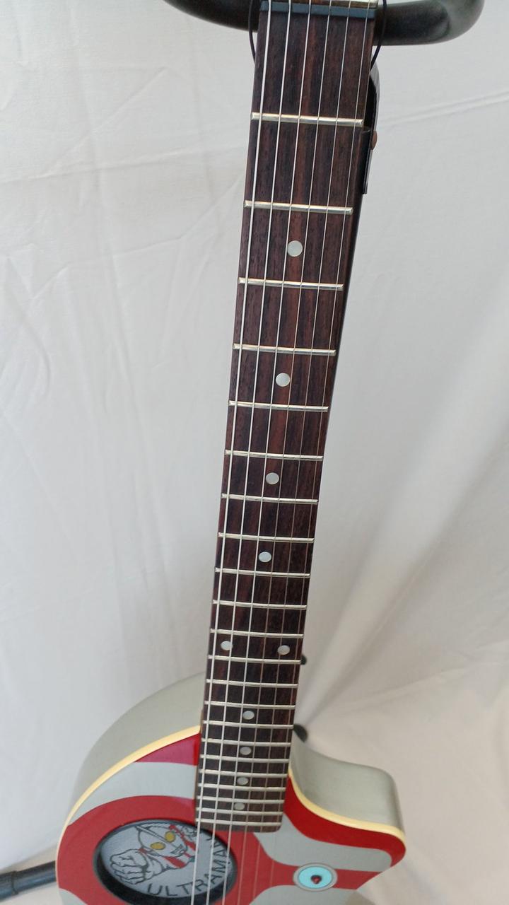 C*E様 FERNANDES ウルトラマン仕様 エレキギター FERNANDES|ウルトラマンコラボエレキ|HARDOFFオフモール（オフモ