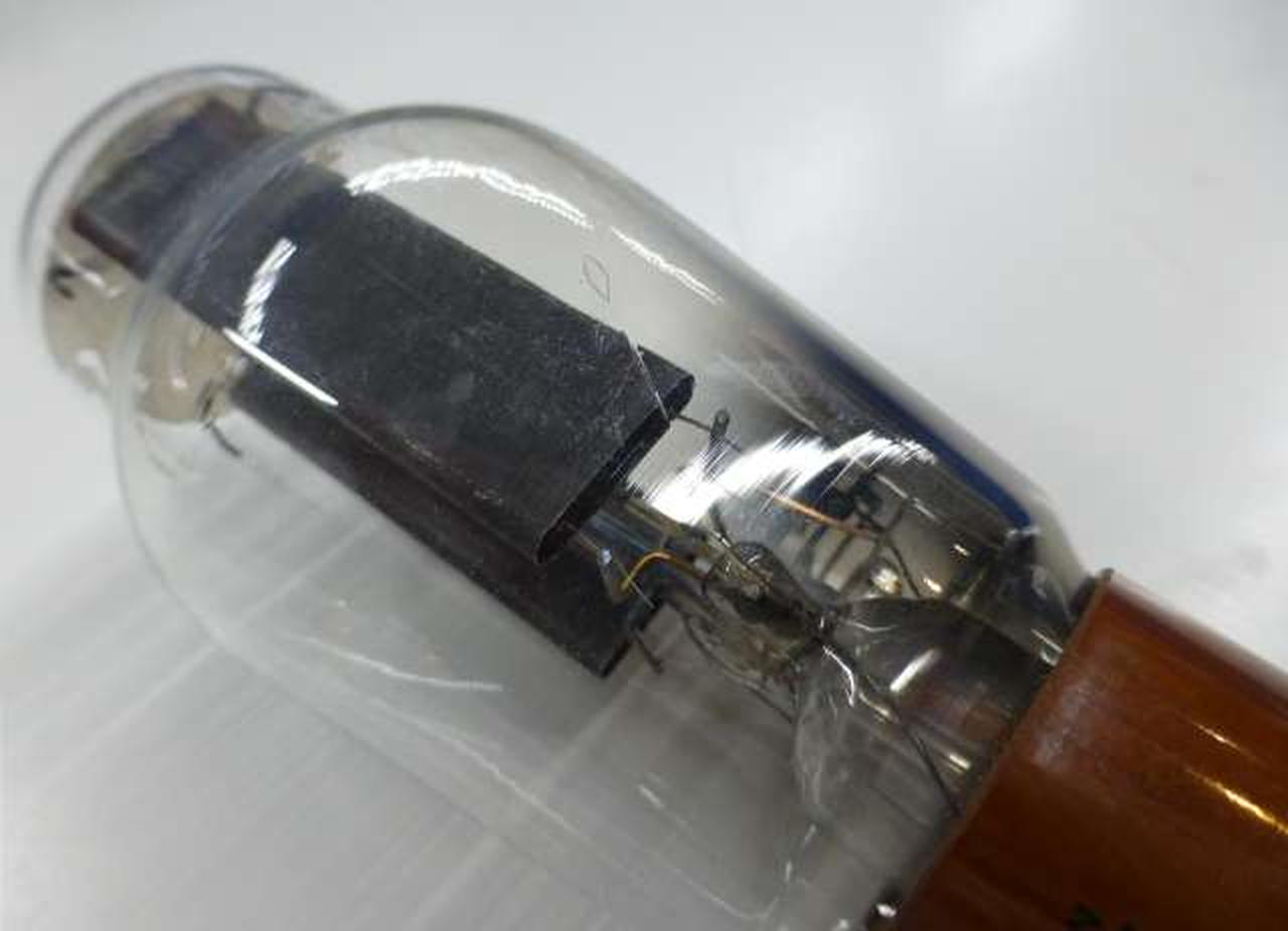 真空管のガラスキズ部分