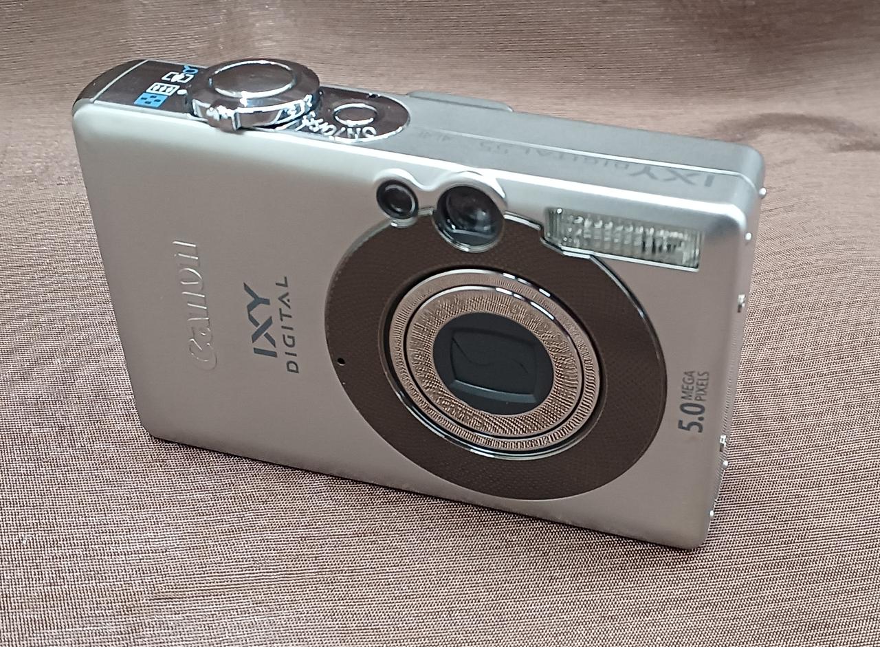 CANON 型番：PC1150 デジタルカメラ