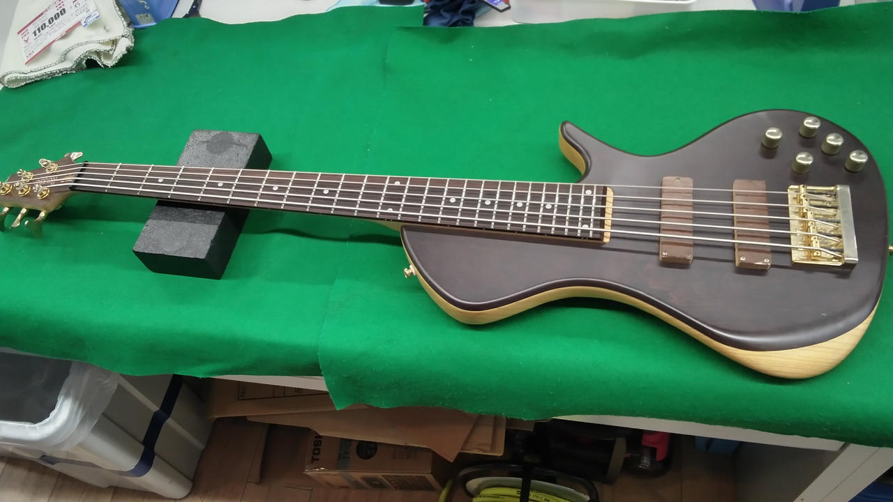 エレキベース rosso veyron エレキベース rosso veyron エレキベース