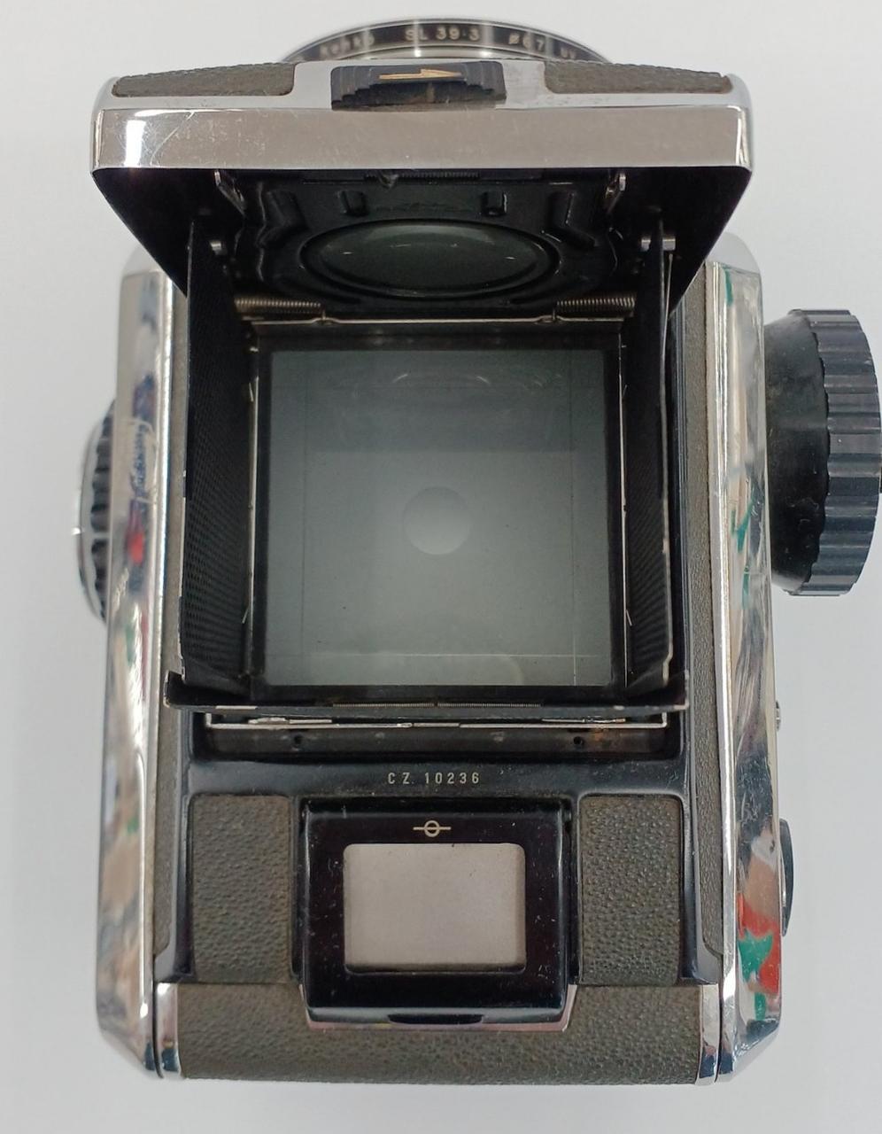 古いカメラ 現代デジカメに100年前のフィルムカメラのレンズを付けて試し