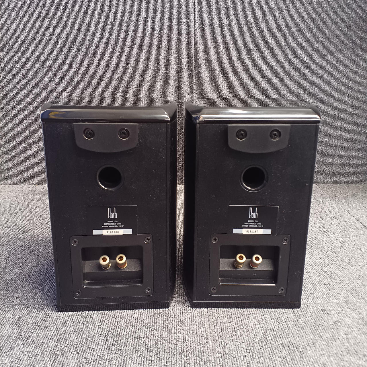 英国 Roth Oli1 スピーカーペア 英国 Roth Oli1 スピーカーペア 英国