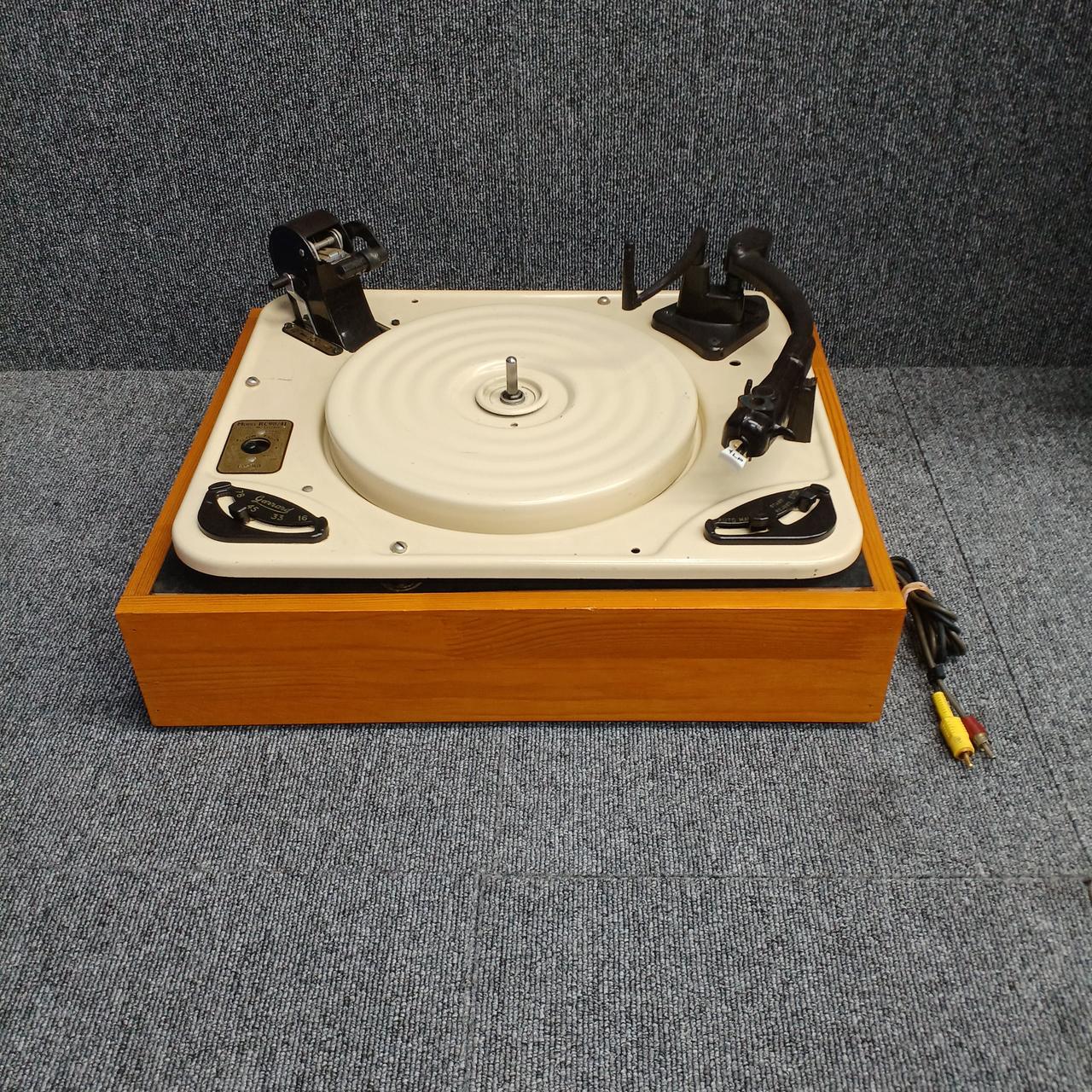 エクスプレッションズ　ターンテーブル PRO-JECT 型番：1-XPRESSION Ⅲ (新品商品) ターンテーブル 1