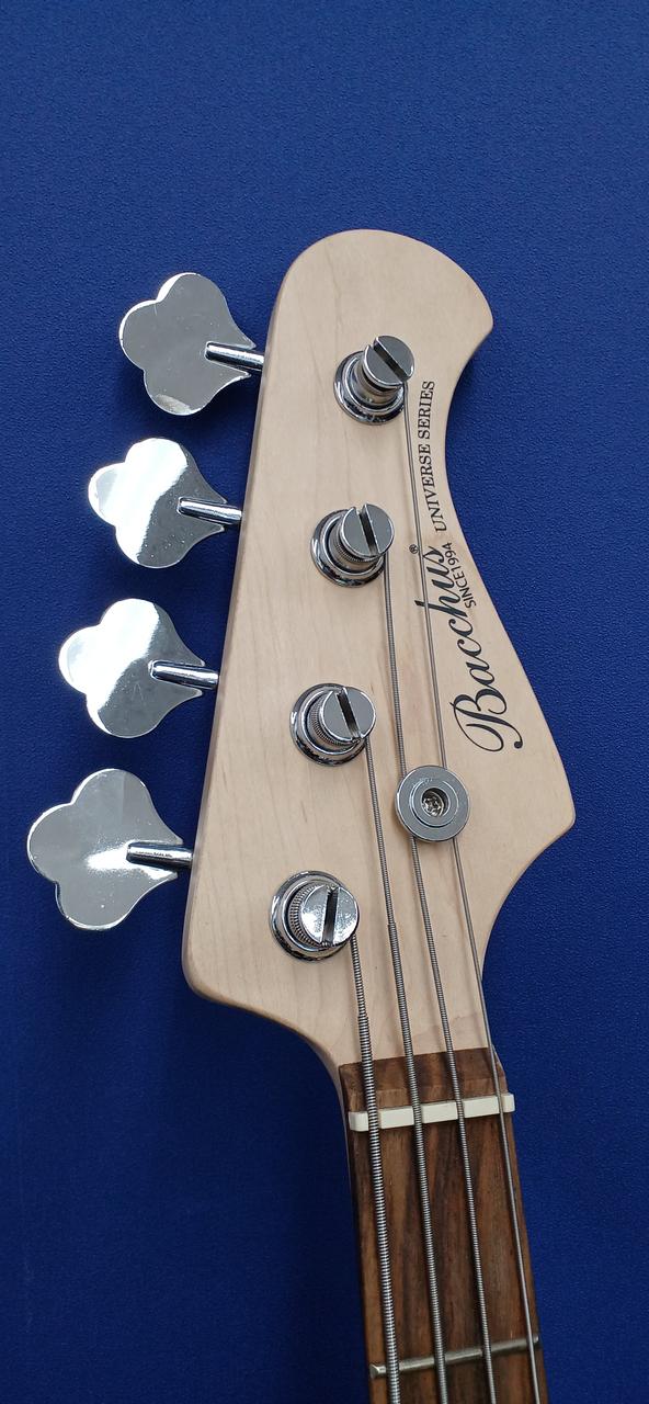 バッカス　ユニバース　ジャズベース　リフィニッシュ　そこそこ美中古品 バッカス？ ジャズベース リフィニッシュ そこそこ美中古品