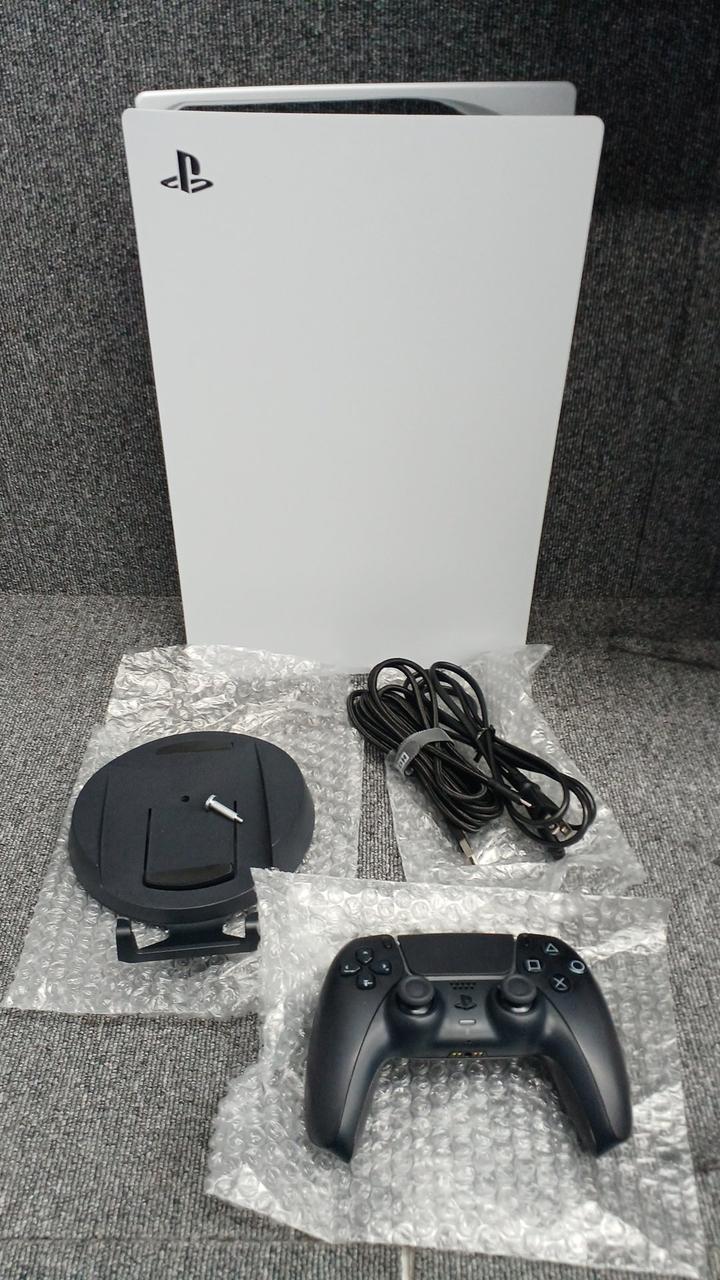 PS5 新品未使用　横浜市内でしたら直接お渡し可能！条件値引き可！ 神奈川県のPS5 本体の中古が安い！激安で譲ります・無料で