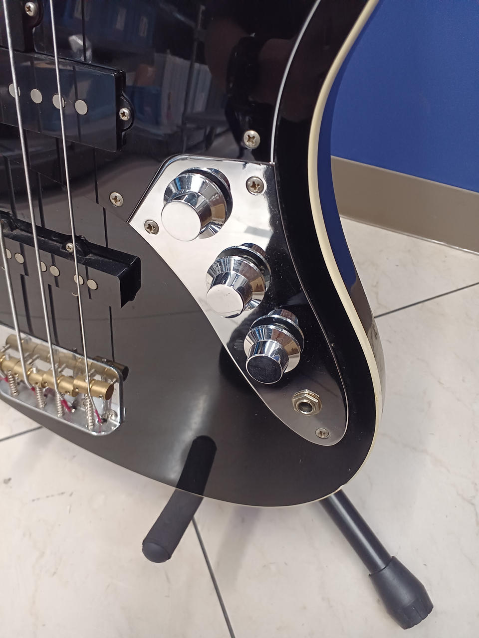 FENDER JAPAN|ジャズベース|【ハードオフ公式通販】オフモール