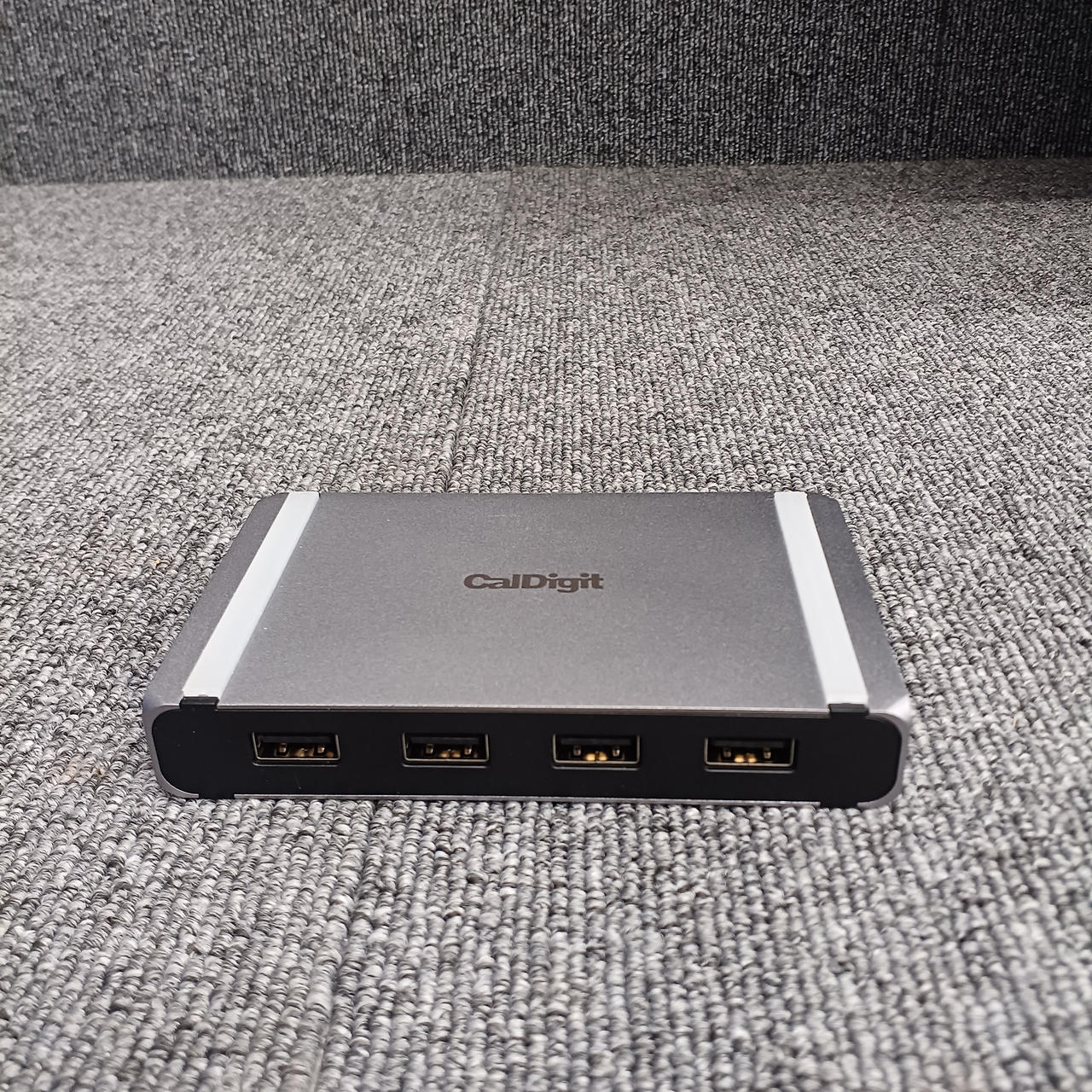 CALDIGIT|ユニバーサルマルチポートハブ|【ハードオフ公式通販】オフ