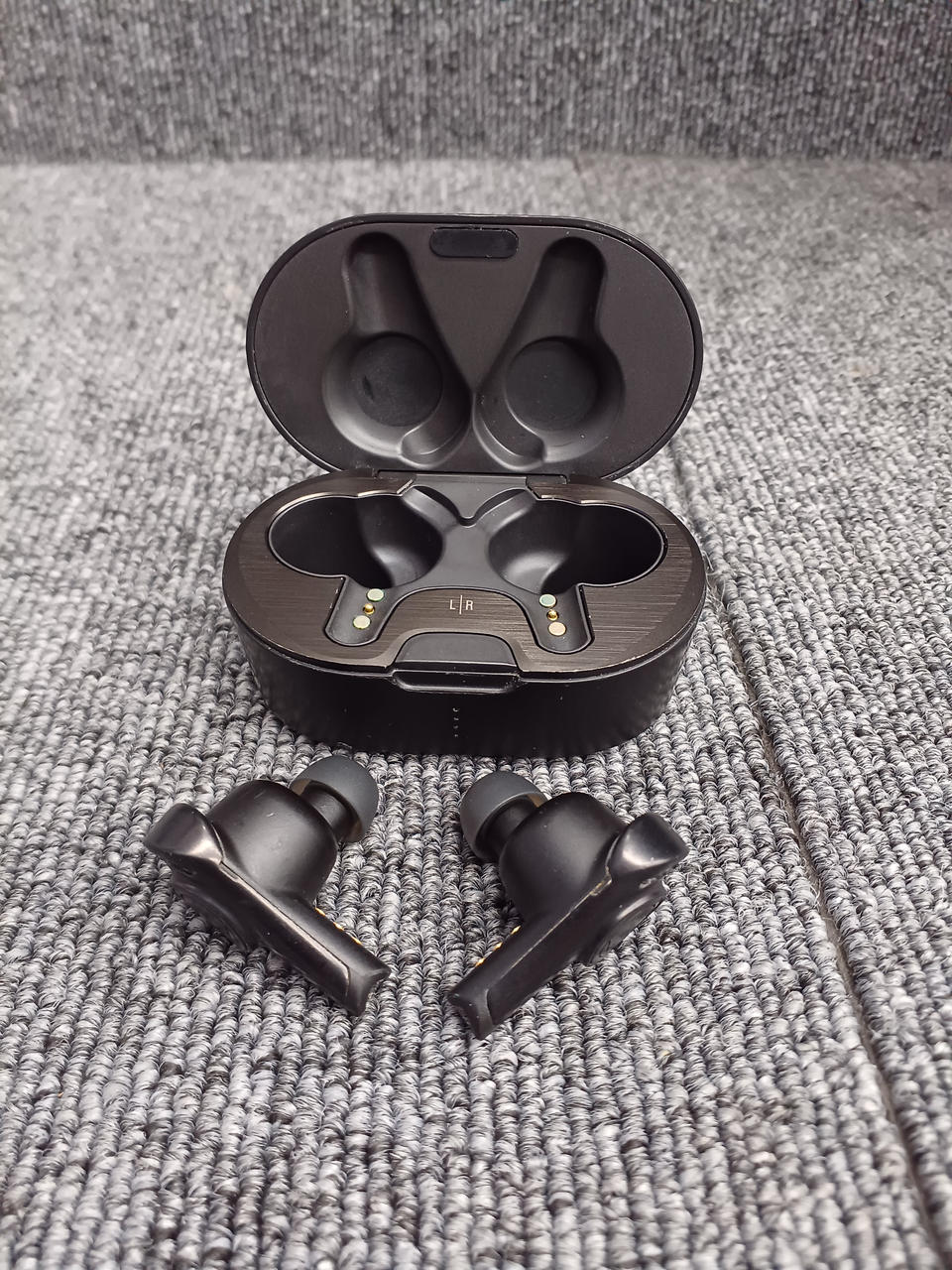 AUDIO-TECHNICA|ワイヤレスイヤホン|【ハードオフ公式通販】オフモール