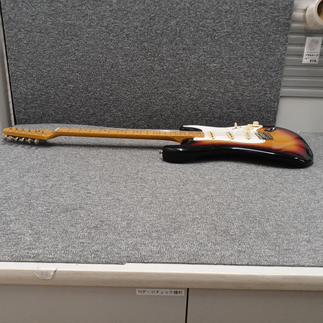 フェンダージャパン　ストラトキャスタータイプ エレキギター Fender Japan フェンダージャパン ST72 VWH ストラトキャスター