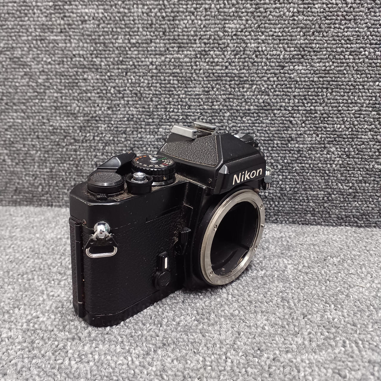 美品　Nikon ニコン 一眼レフフィルムカメラ FE 黒 売り切れ NIKON FE（中古 フィルムカメラ 35mm 一眼レフカメラ