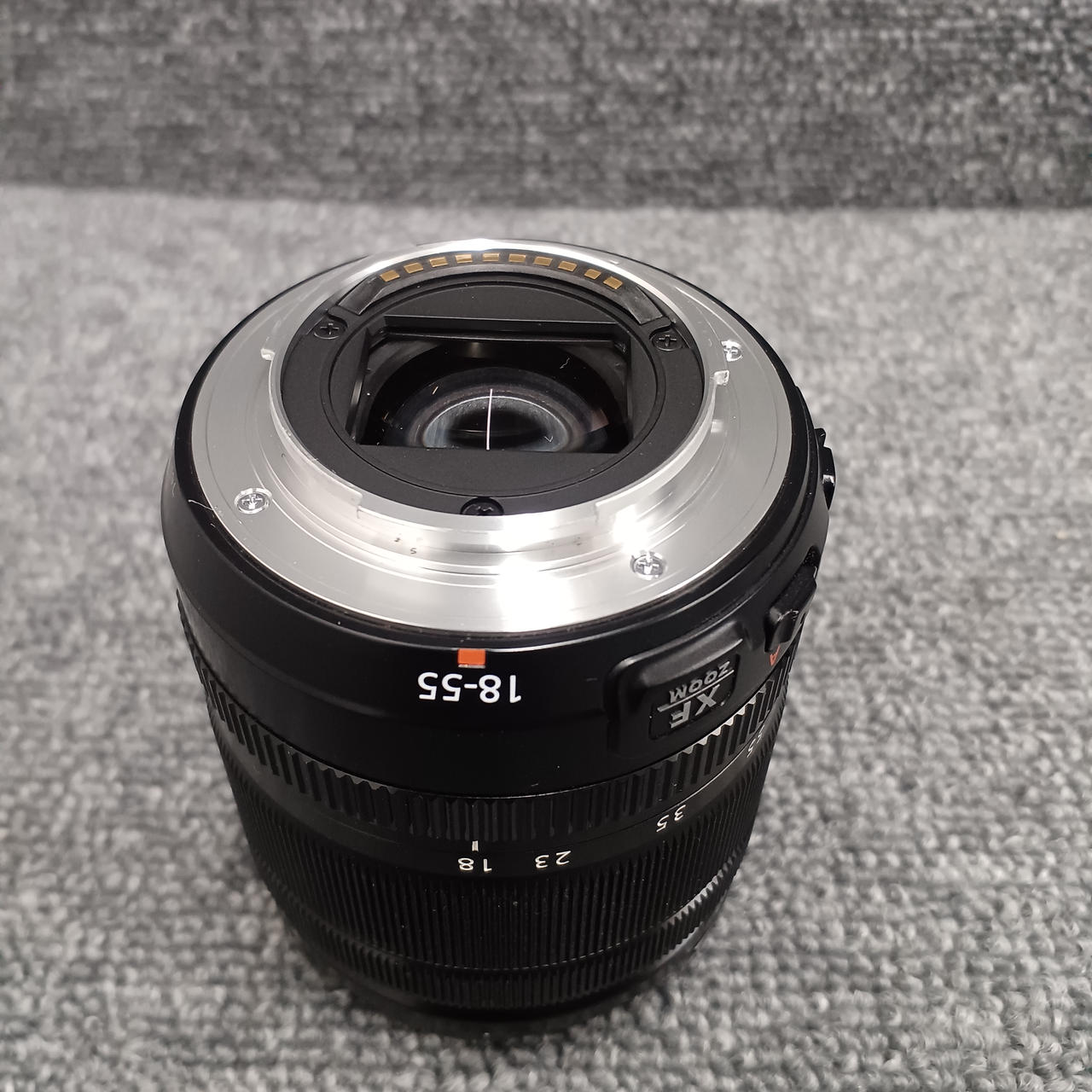【極美品】Fujifilm XF 18-55mm Xマウント 標準ズームレンズ Amazon | FUJIFILM XFレンズ FUJINONXF18-55mm F2.8-4 R OIS