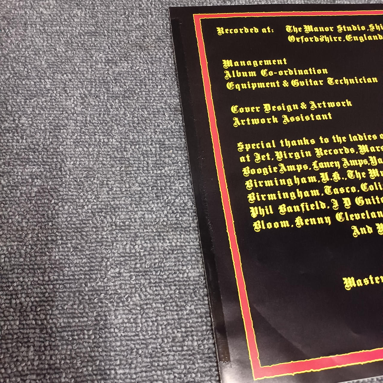 補修跡あります。