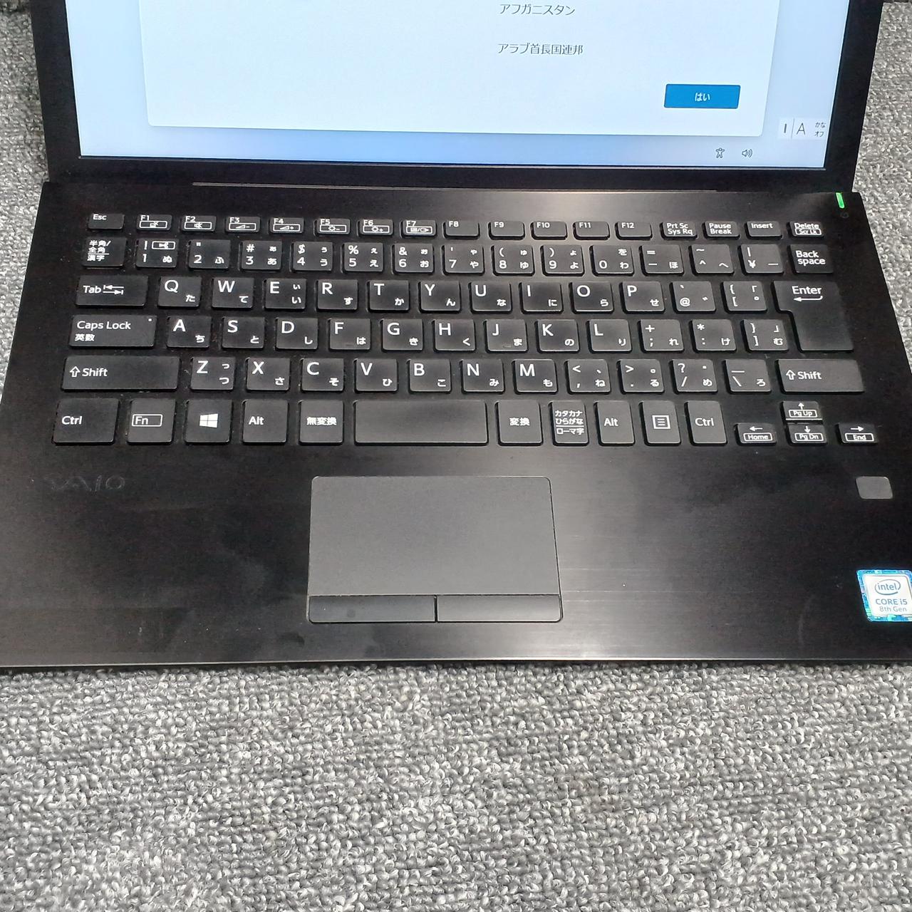 キーボードに細かなヨゴレあります。