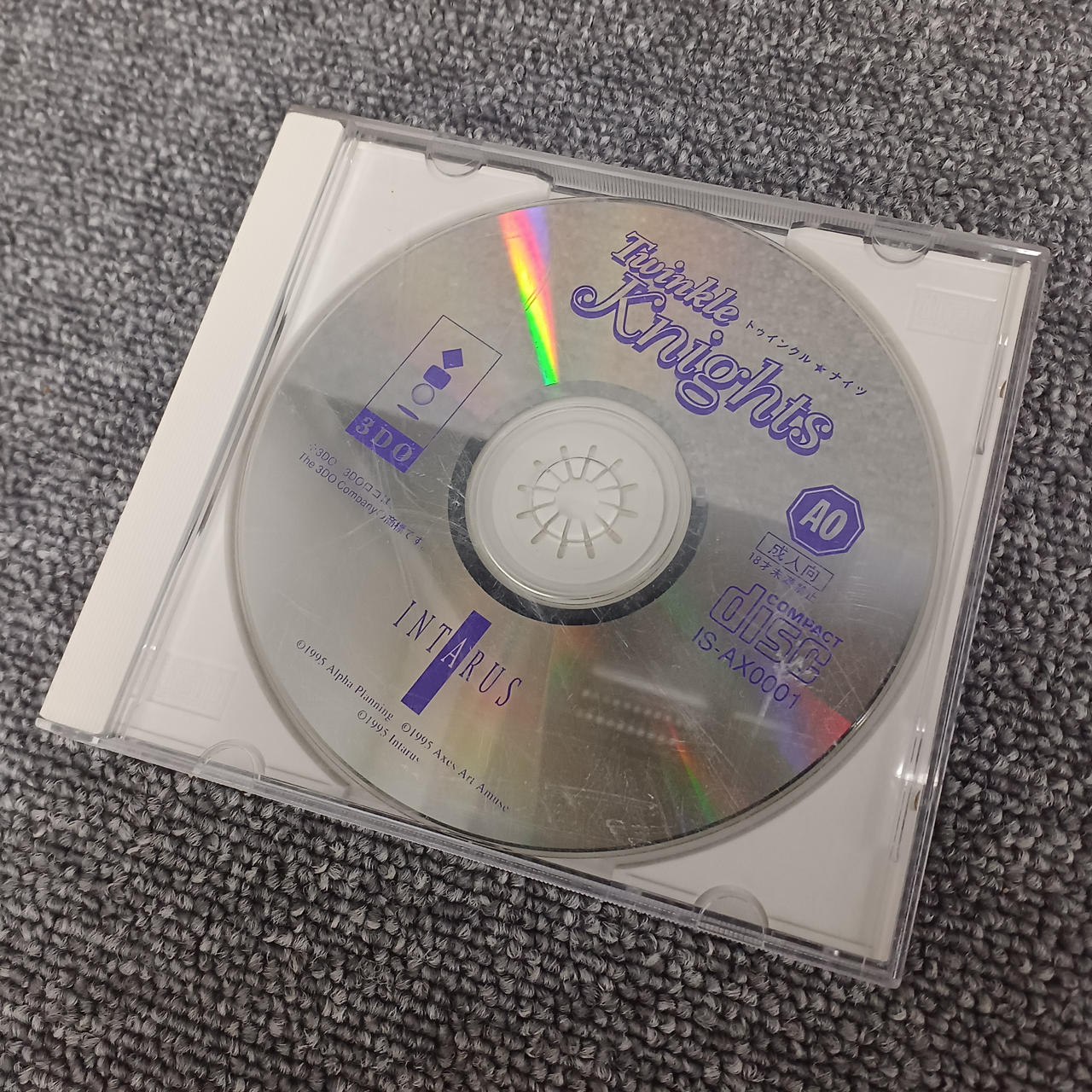 ケースキズあります。