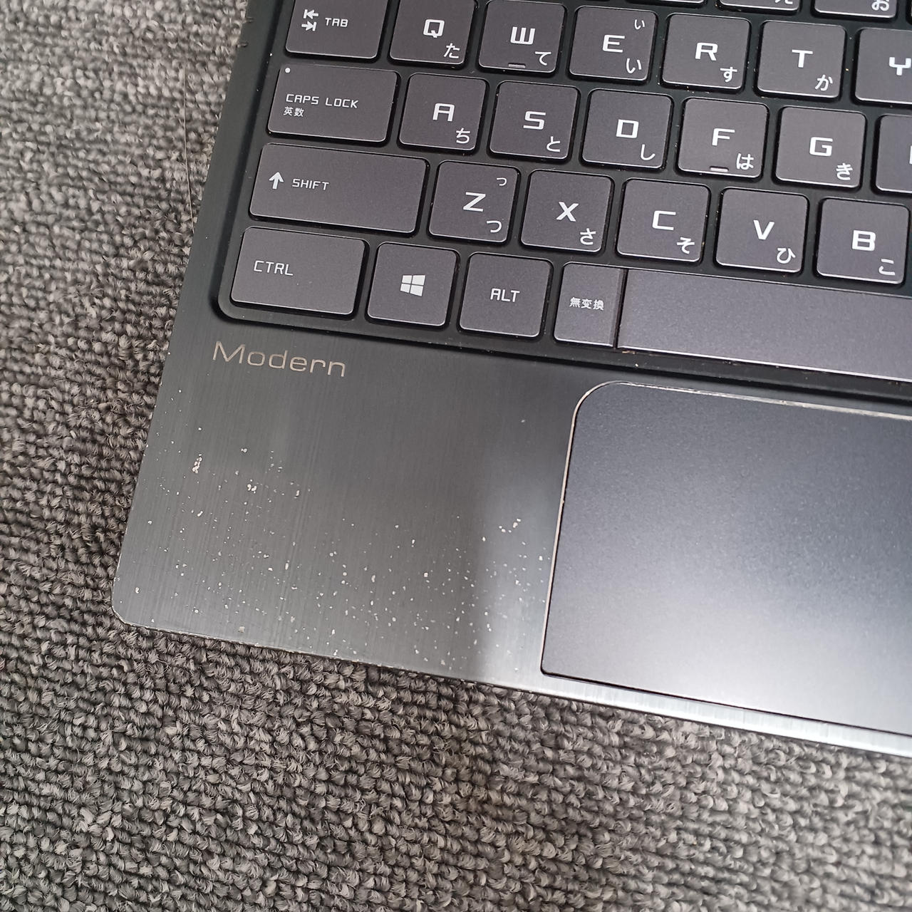 ヨゴレあります。