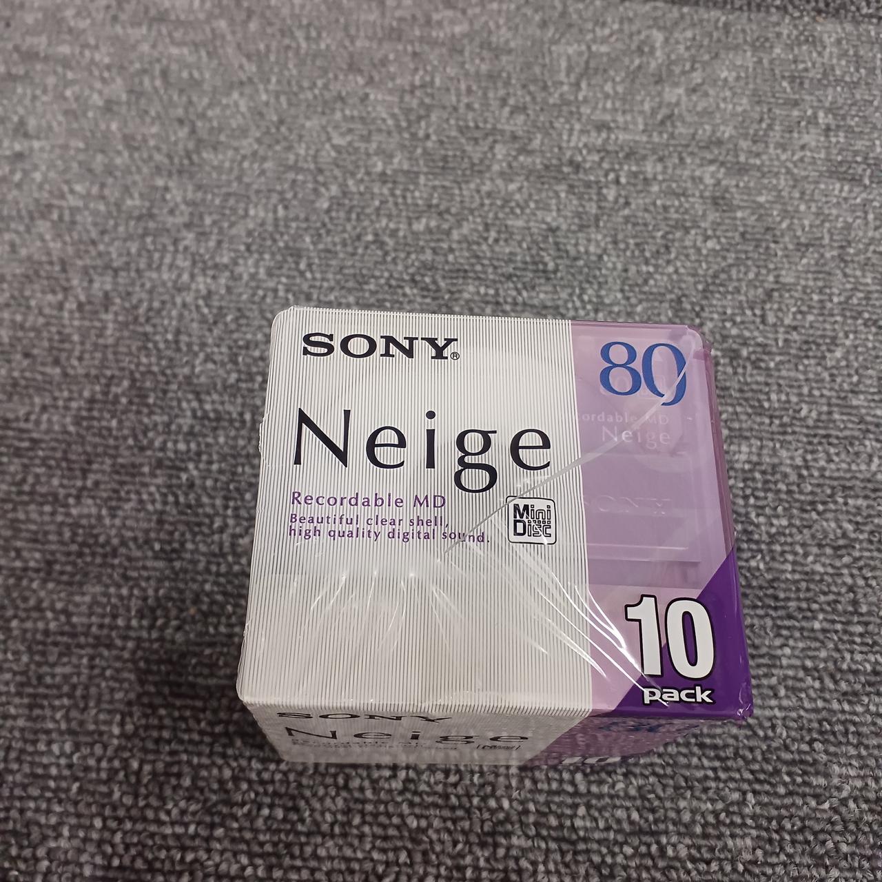 外フィルム破れあり
