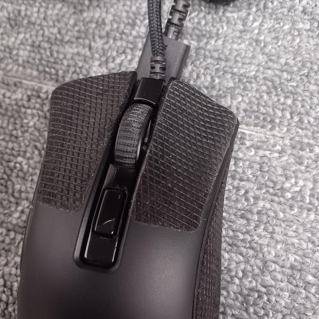 ヨゴレあります。
