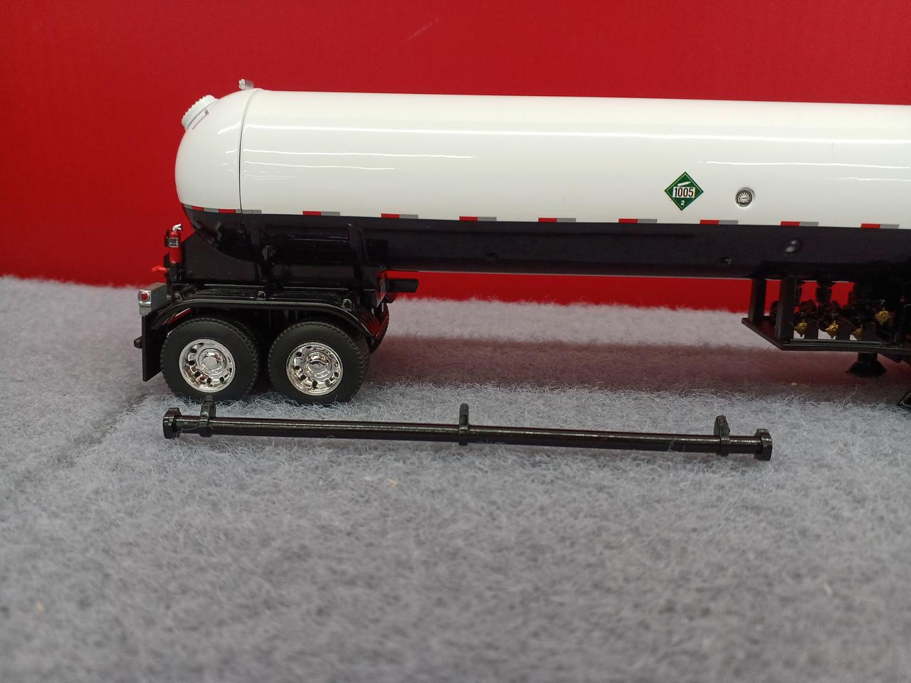 右側付属品破損