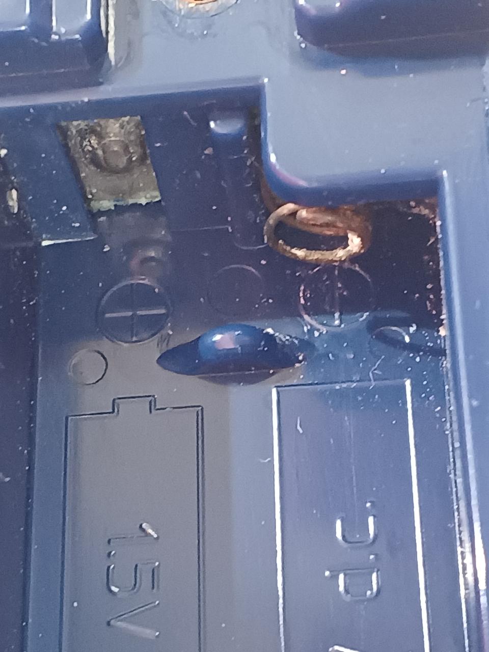 液漏れあり電源入りました