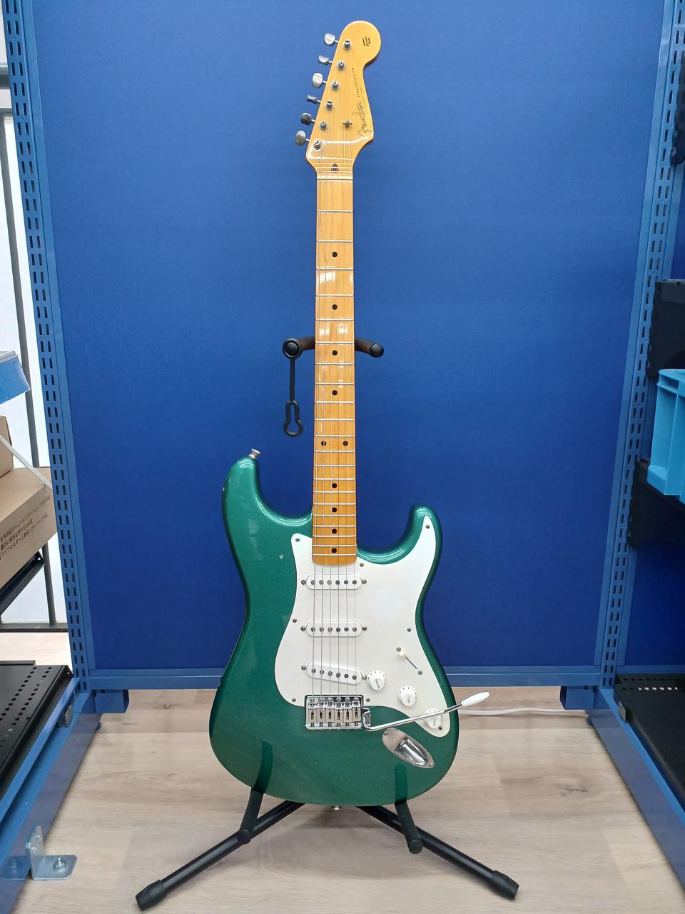 フェンダージャパン　ストラトキャスタータイプ エレキギター FENDER JAPAN (フェンダージャパン) エレキギター フジゲン製造
