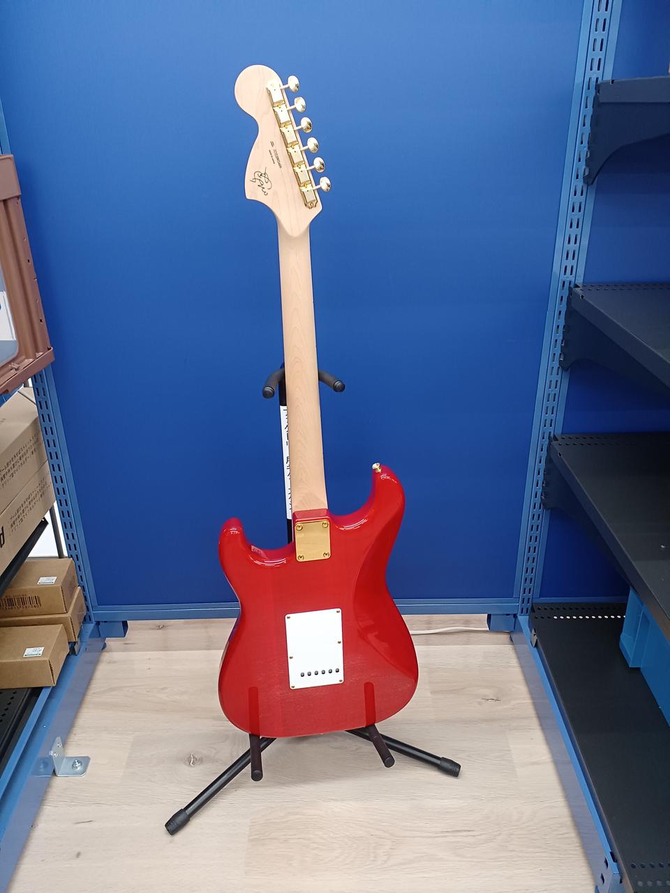 エレキギター　fender ストラトキャスター　MAMIモデル エレキギター fender ストラトキャスター MAMIモデル Fender Made in