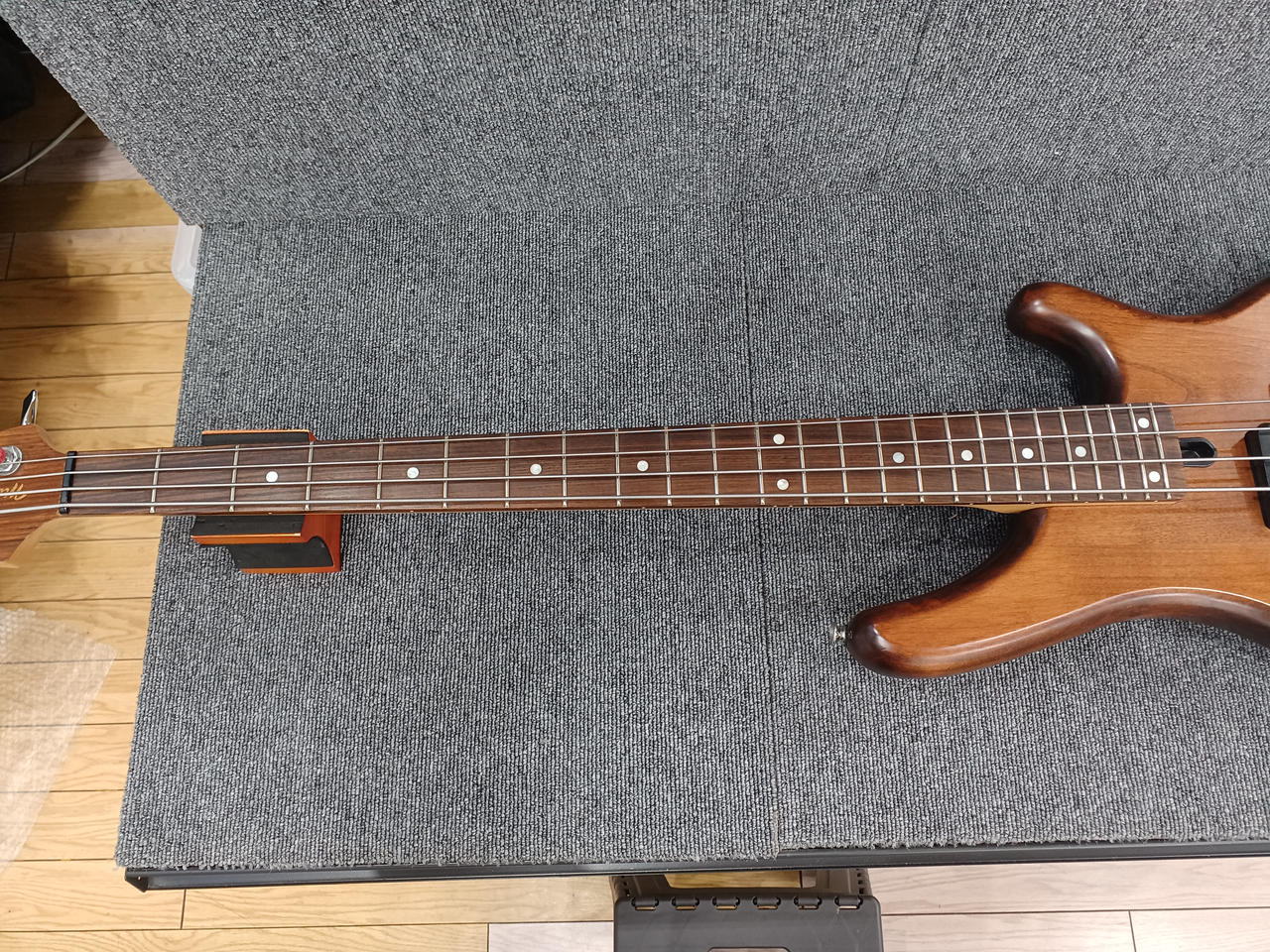 た*っ様 （最終値下げ）自作エレキベース サンダーバードタイプ ベース組み立てキットのつくりかた