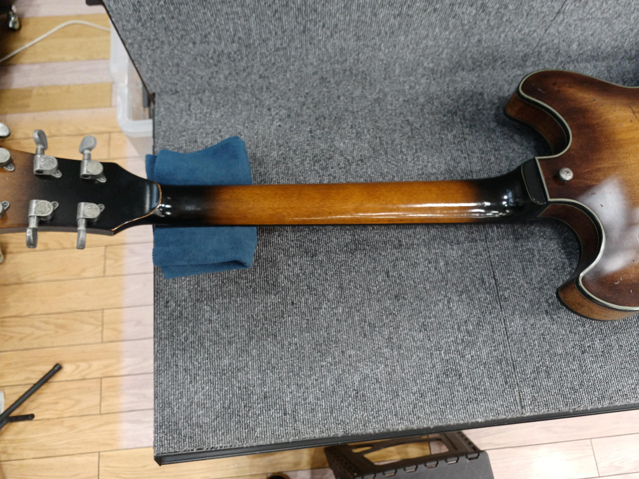 ［美品］アイバニーズ製セミアコ エレキギター】Ibanez 高品質ホロウボディモデル “AM93QM” ”AG85