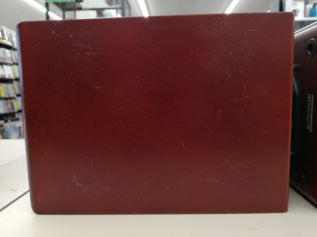 底面に擦れキズあります