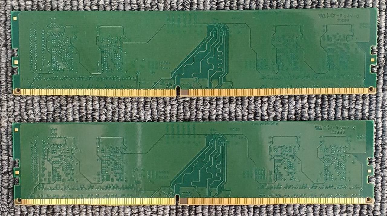 デスクトップ用メモリ　43枚　重量約1Kg Amazon | CFD販売 デスクトップPC用メモリ PC-12800(DDR3-1600