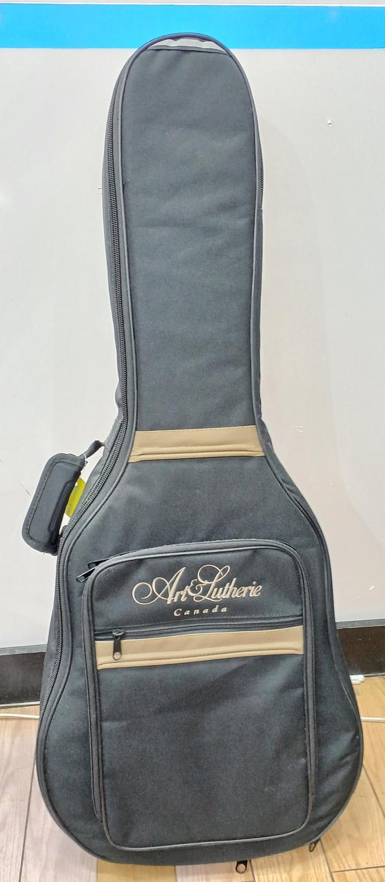 ソフトケース付属