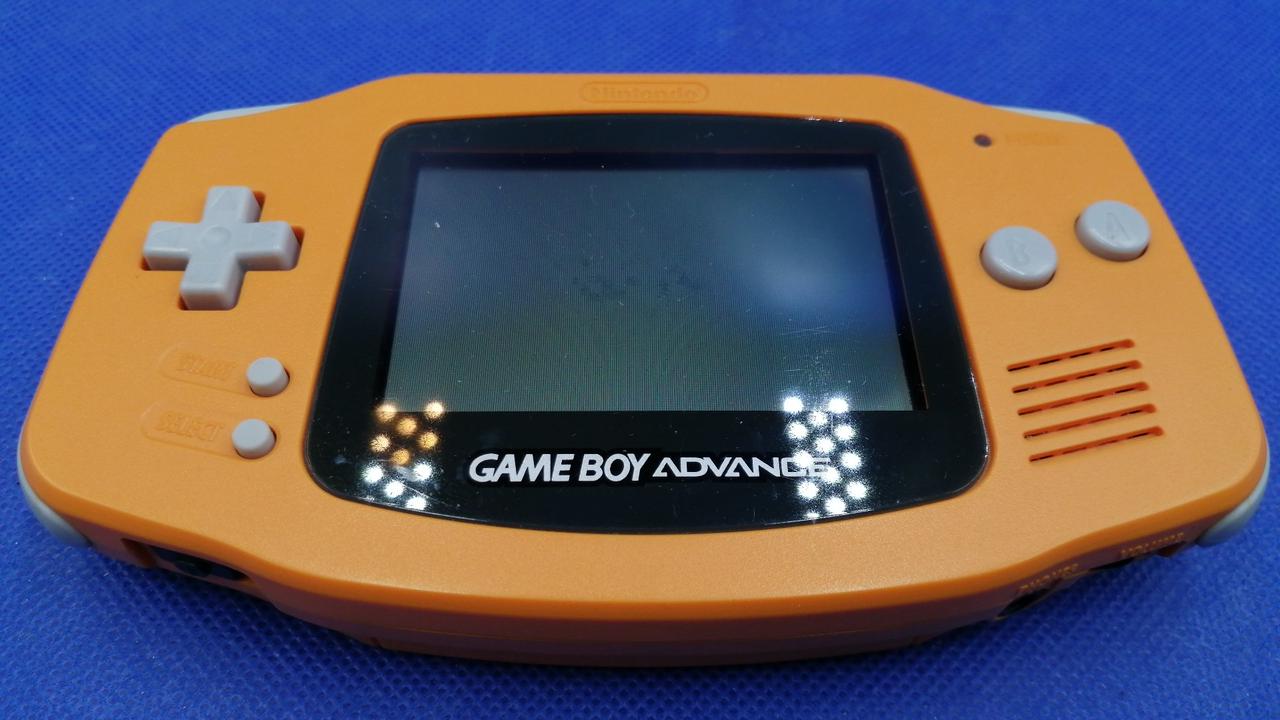 ニンテンドー　ゲームボーイアドバンス ゲームボーイアドバンスSP