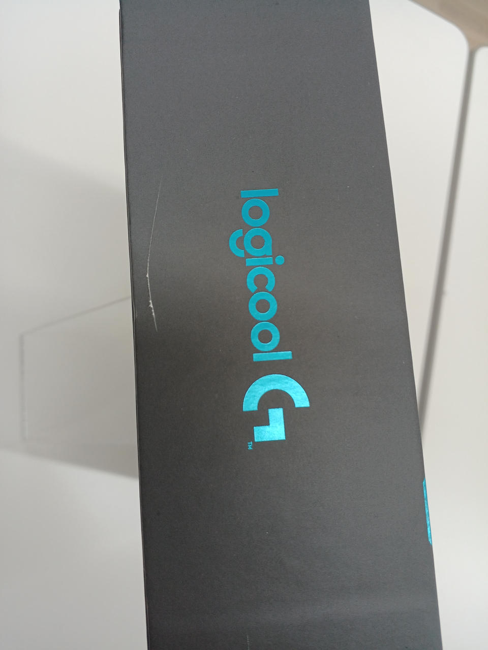 箱 上部面にキズあり