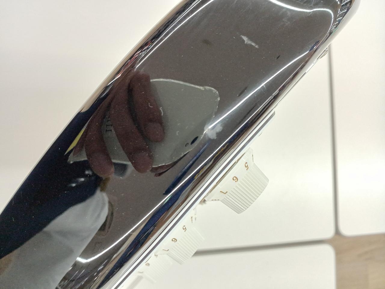 ボディ側面(TONE横あたり)小キズ