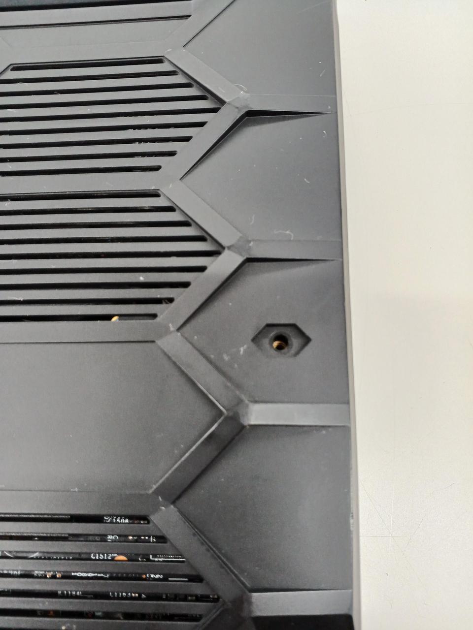 ネジ数ヵ所足りません