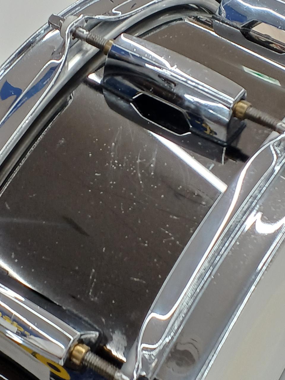 シェル全体的に点々とサビ、汚れあります