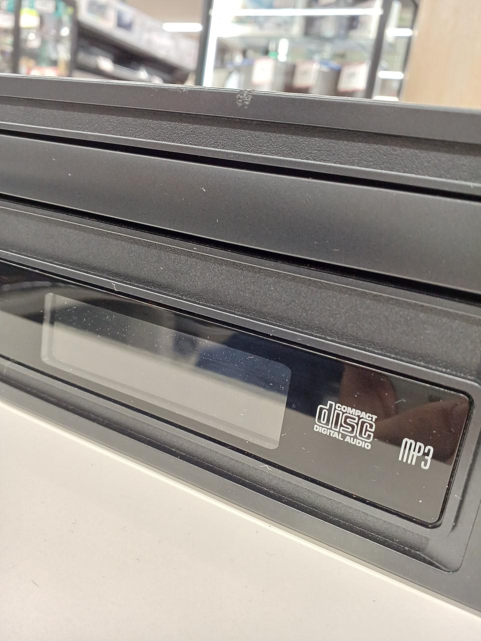 液晶内にチリの混入あり