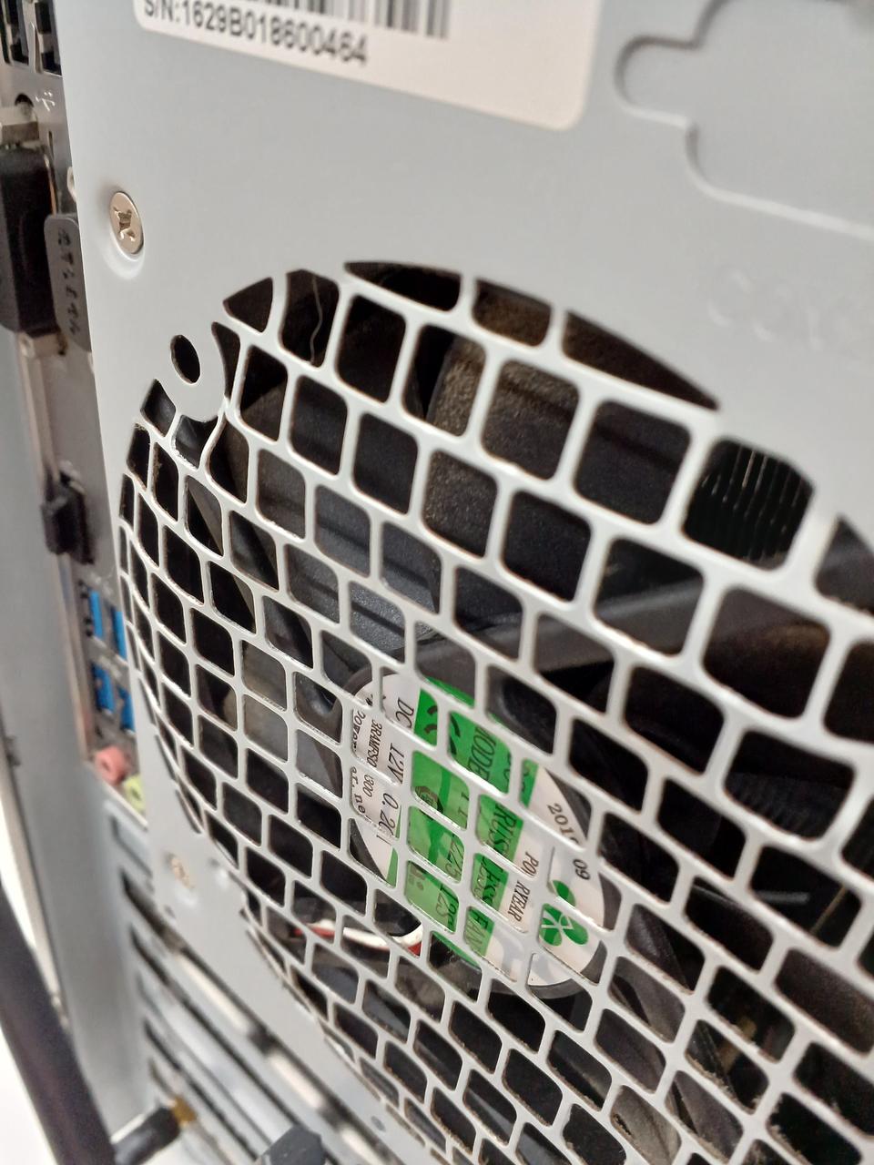 ファン汚れあり