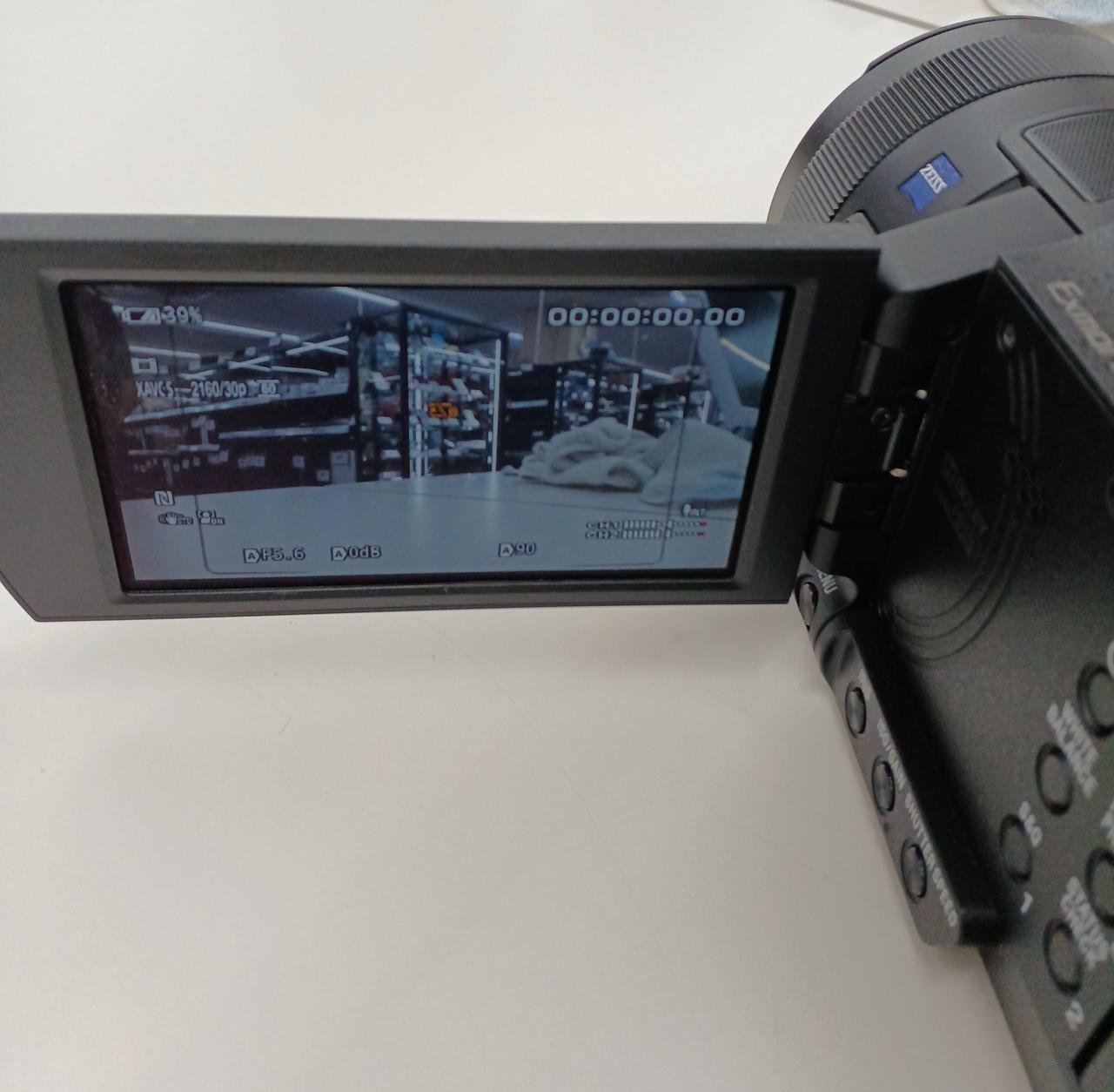 【サト】バッグ付き・美品／SONY 4K ビデオカメラ Amazon.co.jp: SONY(ソニー) 4K ビデオカメラ Handycam FDR