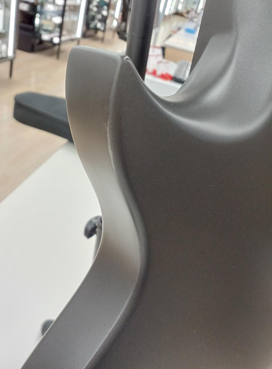 ボディ小キズあり