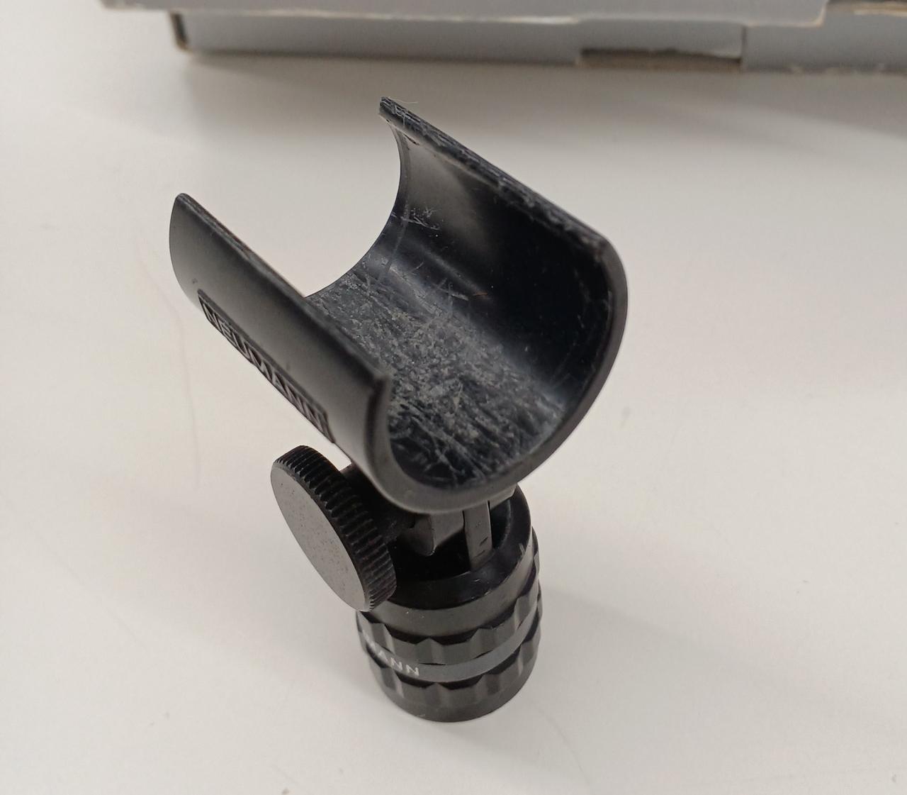 マイクホルダーキズ多いです