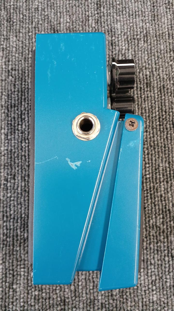 キズあります。