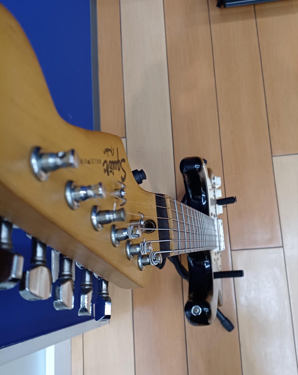 スクワイア(SQUIER)|ストラトキャスタータイプ|HARDOFFオフ