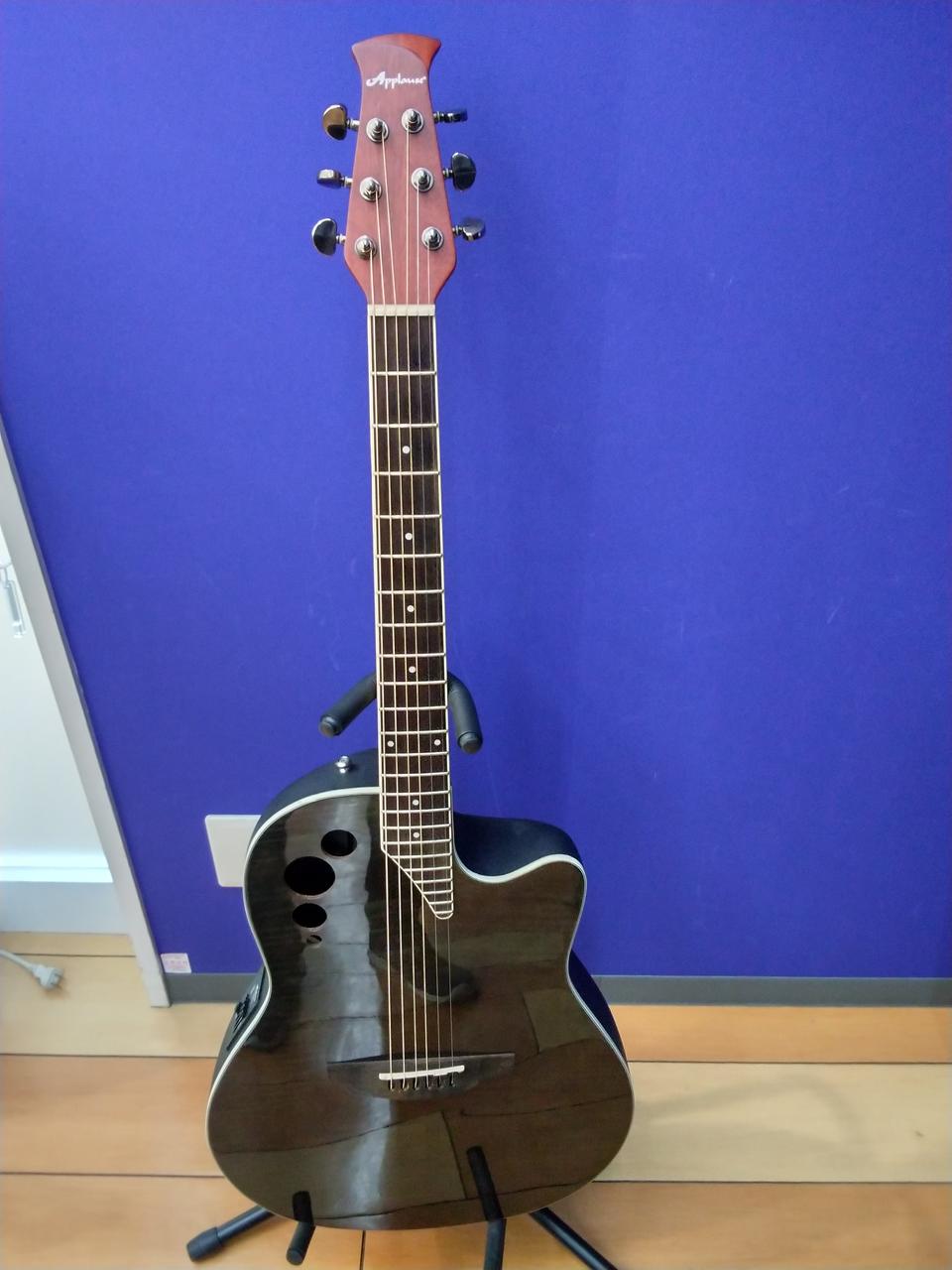 Ovation Applause エレアコ AE44II-5 ケース付 Ovation Applause エレアコ AE44II-5 ケース付 Ovation Applause