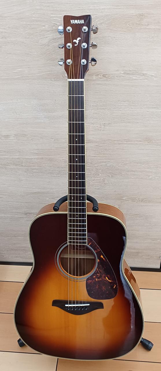 YAMAHA 型番：FG720S アコースティックギター