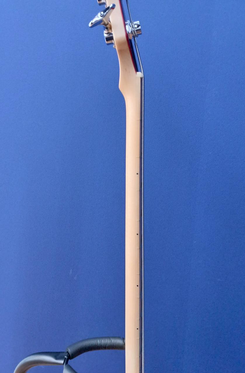 ネック反り状態