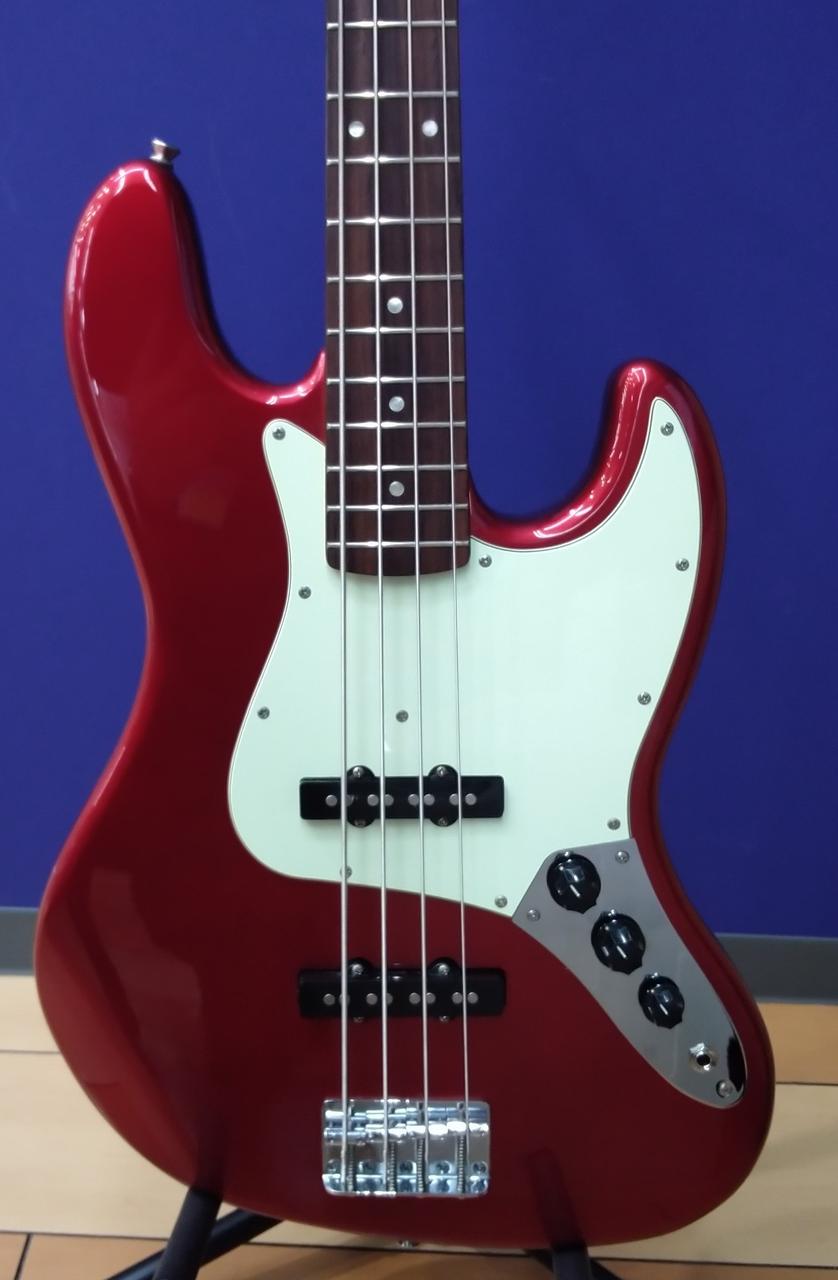 ベース Fernandes RJB