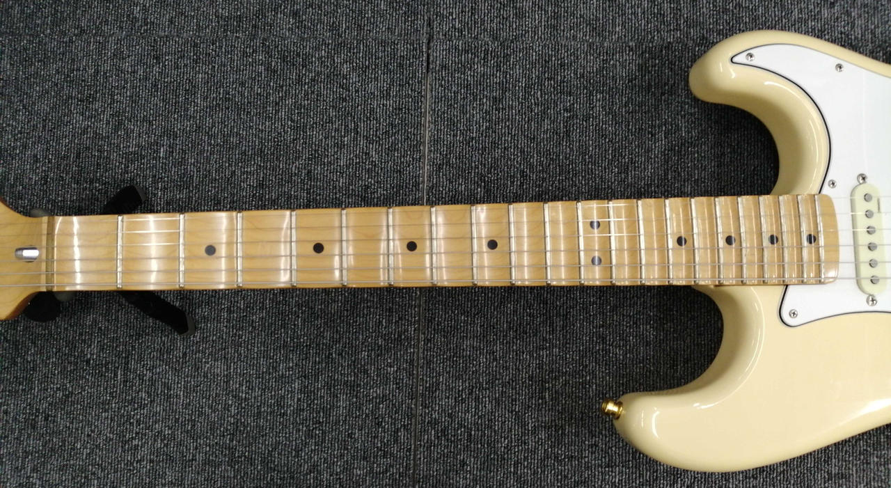 Fender Japan ST68-185YM YWH Yngwie Malmsteen Model