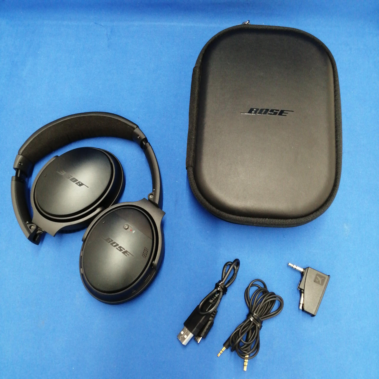 Bose QuietComfort 35 ワイヤレスヘッドホン 収納ケース付き QuietComfort Bose 35 シルバー ワイヤレスヘッドホン ケース