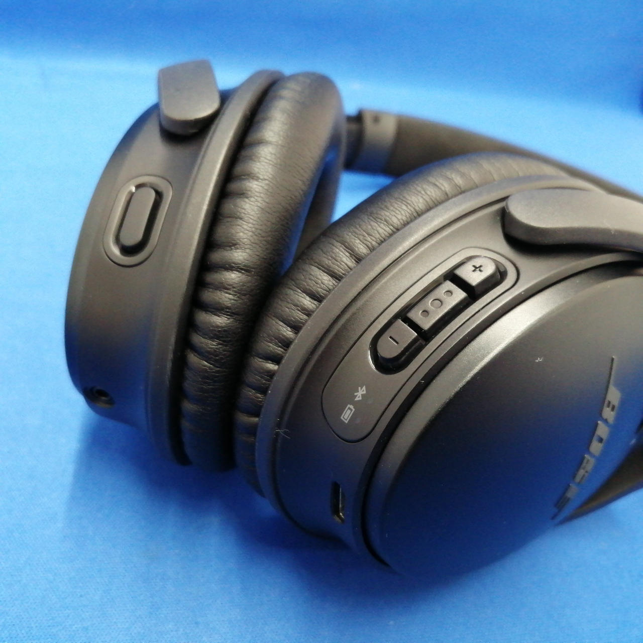 中古品　BOSE ボーズ クワイエットコンフォート35 ワイヤレスヘッドホン Bose QuietComfort 35 ワイヤレスヘッドホンbluetooth - メルカリ