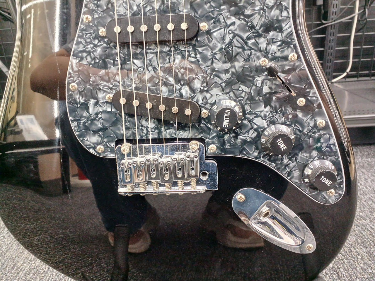 468美品！メンテナンス済み！Squier by Fender エレキギター FENDER フェンダー SQUIER Sonic Stratocaster HSS エレキギター